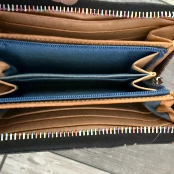 Dooney and Bourke Black Multicolor Logo Wallet - Picture 4 of 8